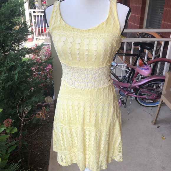 Macy’s Dress 👗 - Picture 4 of 7